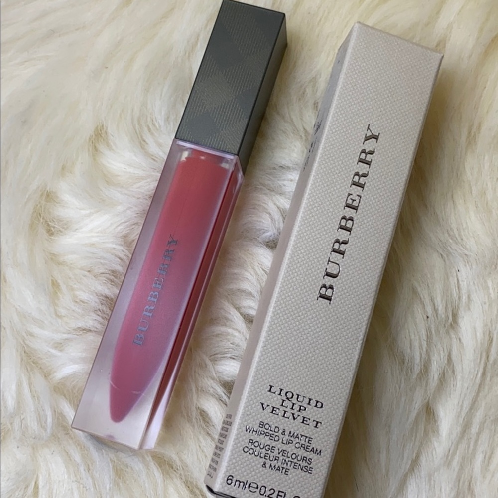 🌹Burberry Military Red Liquid Velvet Lipstick🌹 - Picture 5 of 7